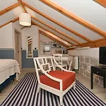 Milin Dom Premium Aparthotel 4*